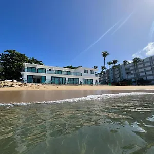 Pensión 1 Corcega Beachfront, Rincón