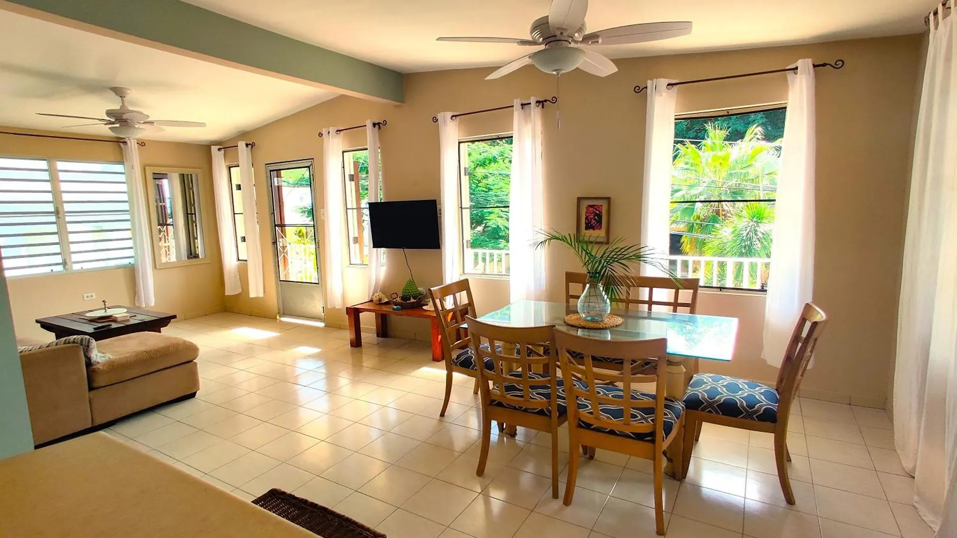 Casa Mia Guest House location